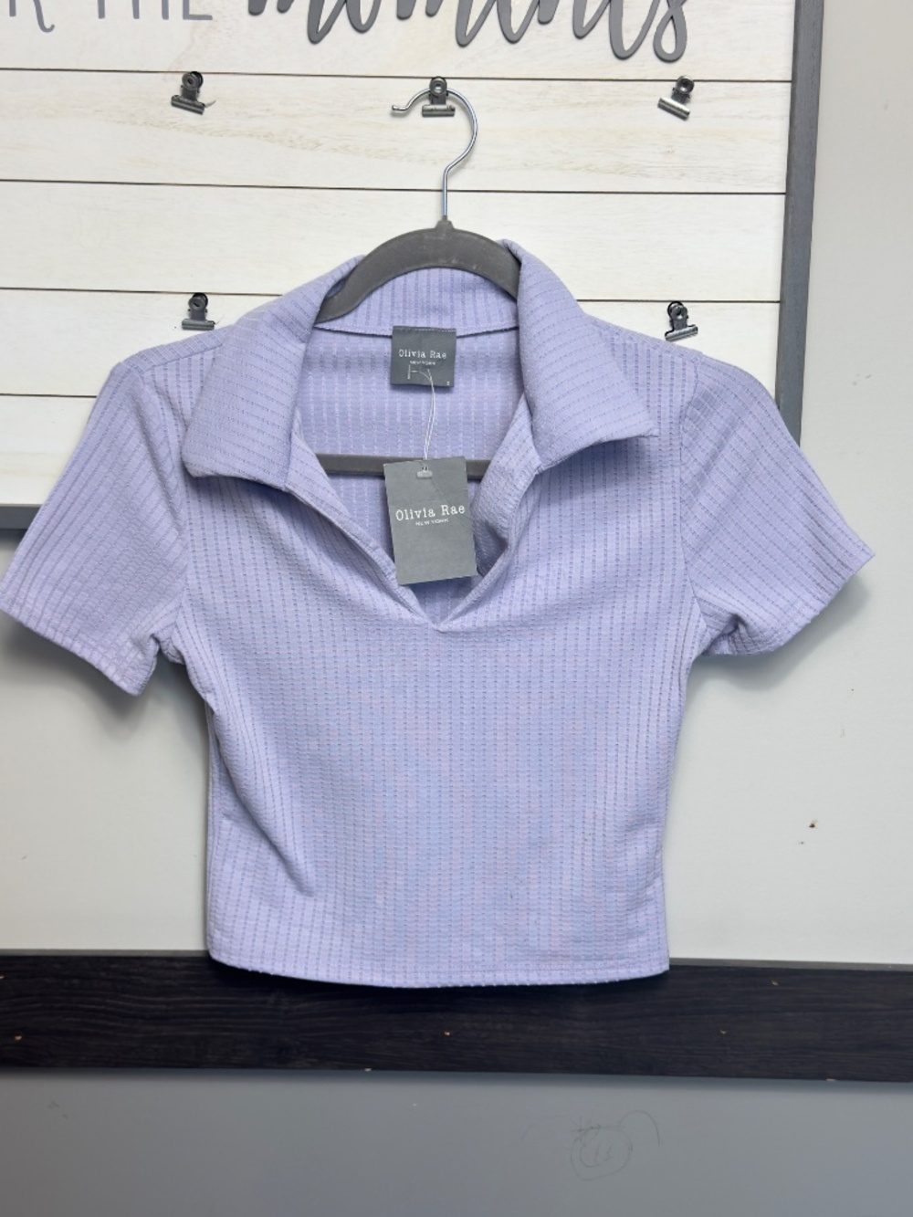 OLIVIA RAE short sleeve collar v-neckline crop top nwt size small
